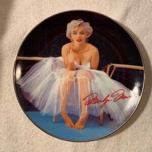 *HP* Bradford Exchange "Forever Marilyn" Limited Edition decorative plate. NWOT